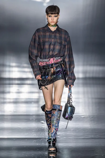 Look 27